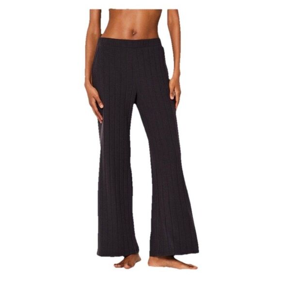 Women’s Flowy Pants Black Ribbed Size Medium Comfy Wide Legged Boho Chic - Picture 1 of 7